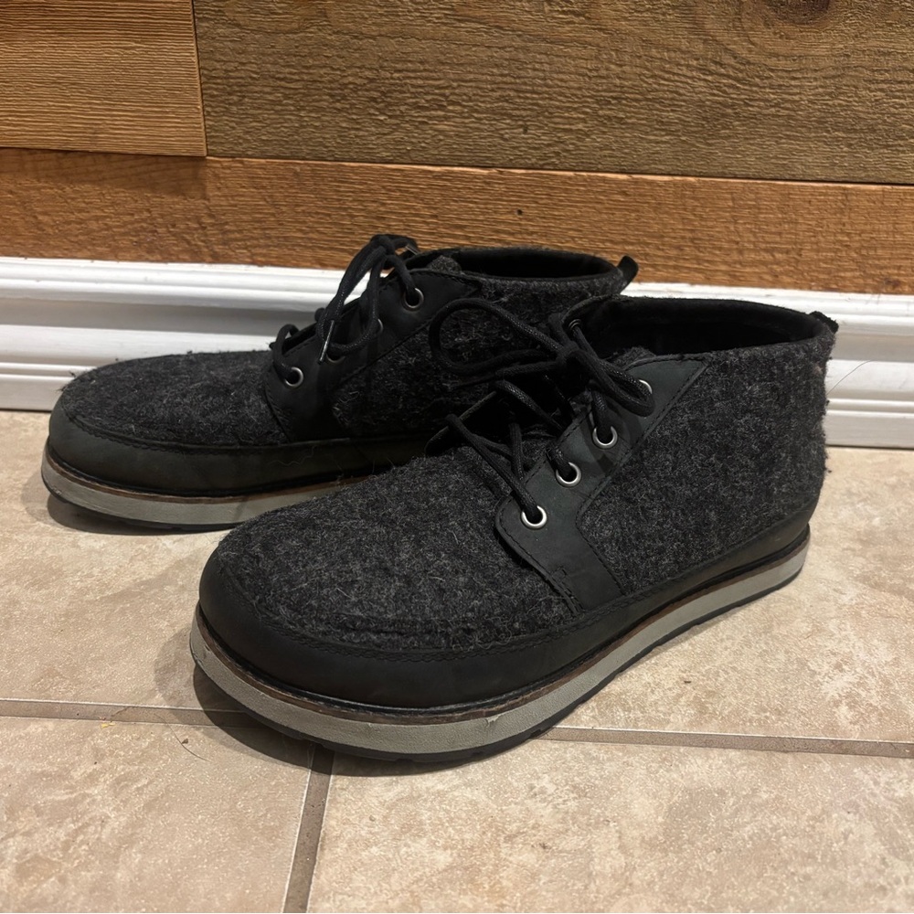 Chaco Men's Charcoal and Black Wool Boots